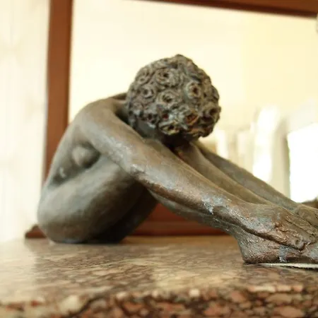 La Petite Girondine, La Suite... 3*