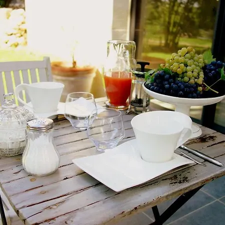 La Petite Girondine, La Suite... Гостевой дом Pujols (Gironde)